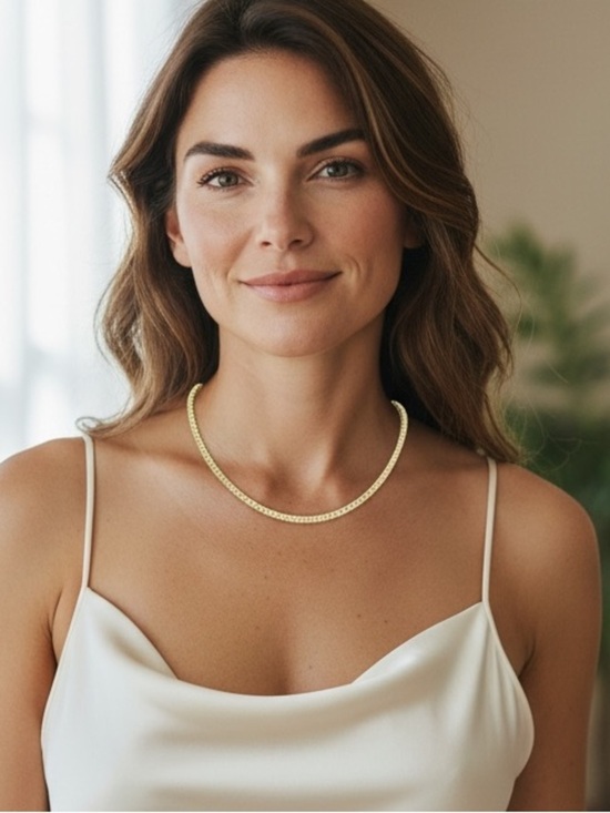 Jewelry - Gold Plated Women's Moissanite Necklace - Elegant Sparkle 5mm